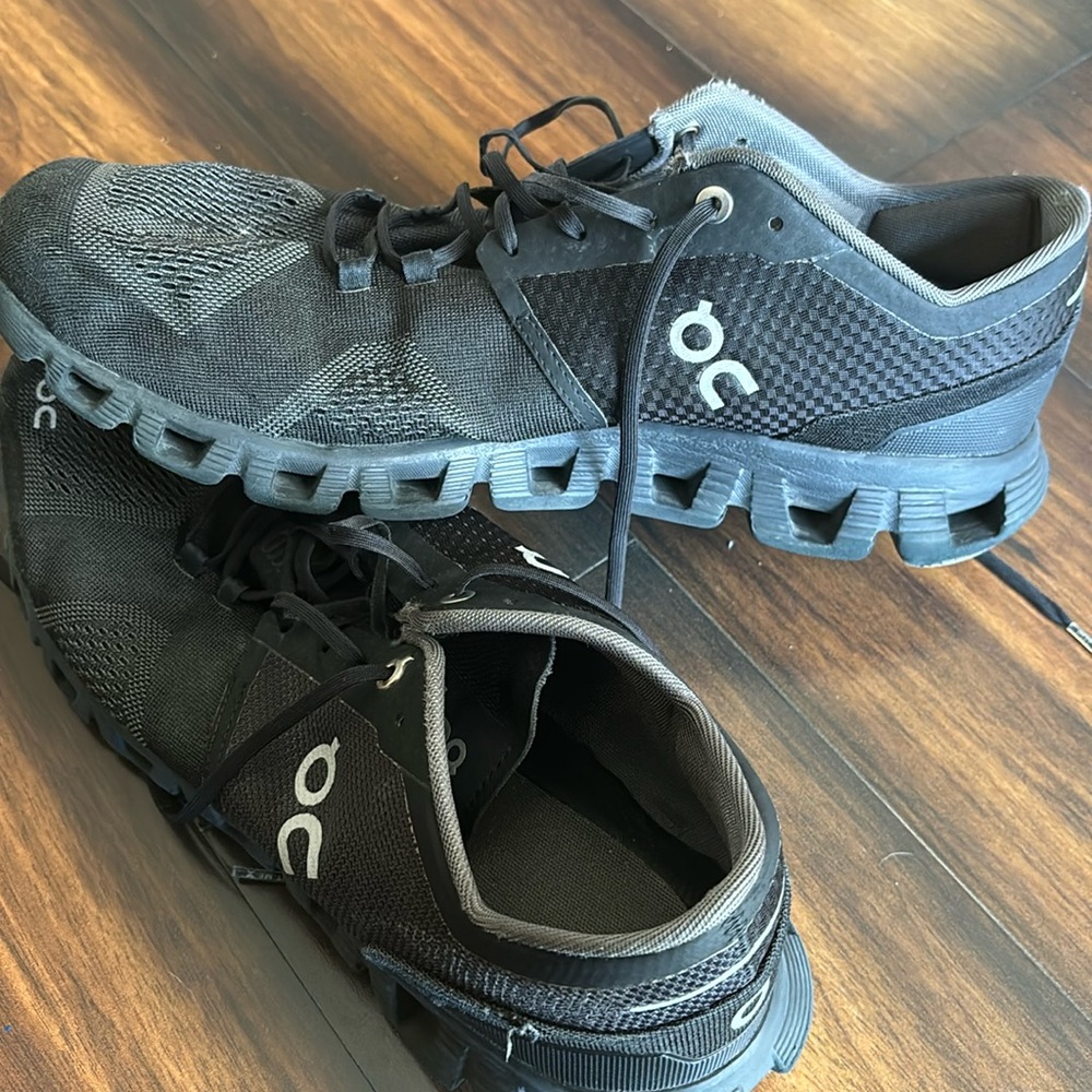 ON Cloud X 4 Men’s Sneakers